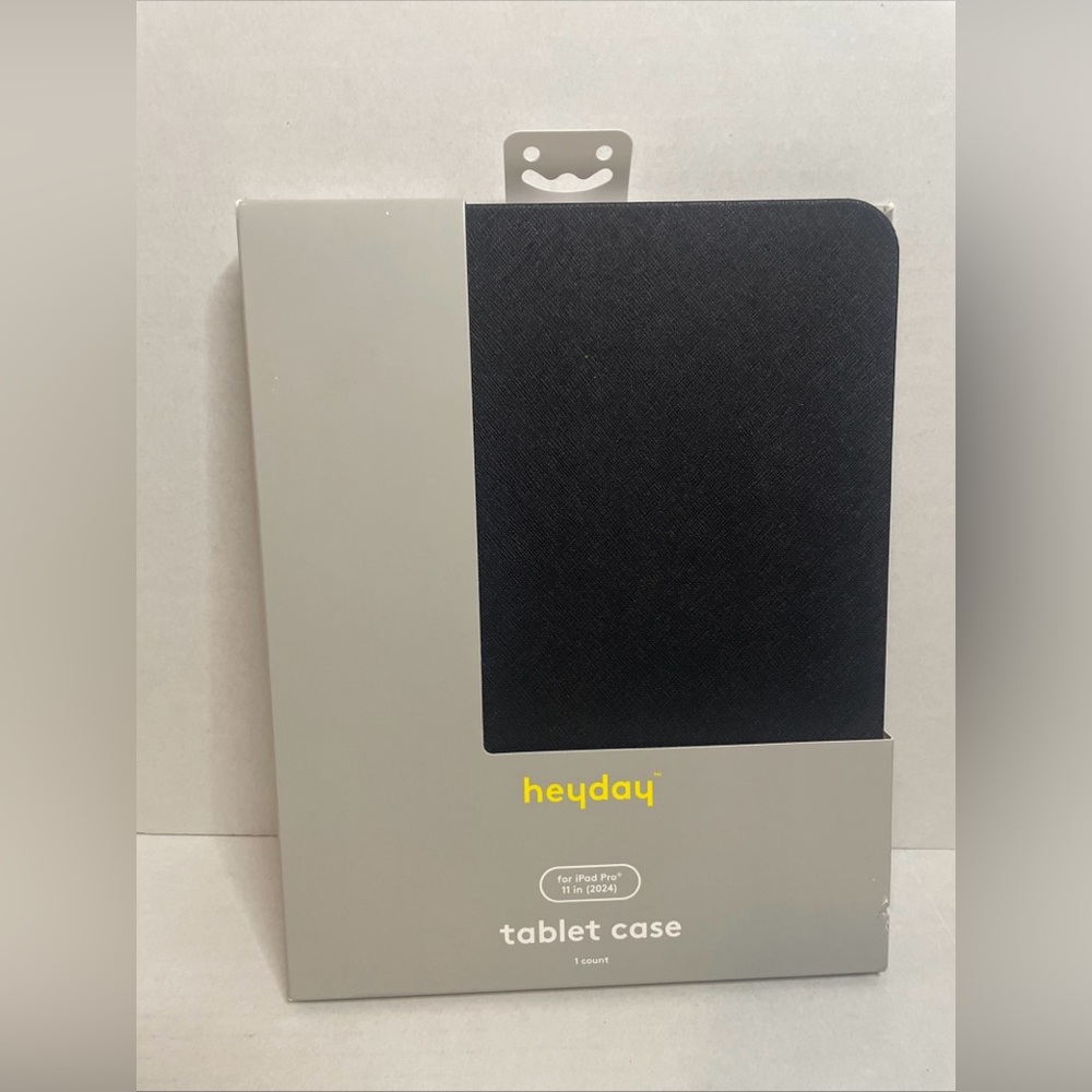 heyday Case for iPad Pro 11 inch (2024) Black Tri-Fold Stand – Brand New
